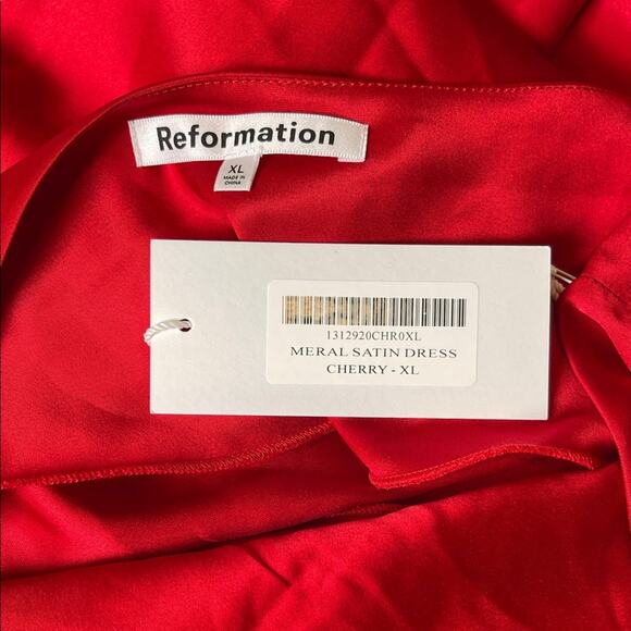 Reformation Meral Halterneck Open Back Satin Cherry Red Midi Dress Size XL - Picture 8 of 9